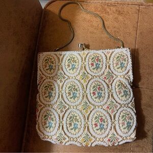 Vintage Floral Embroidered and beaded Women's Purse in Cream